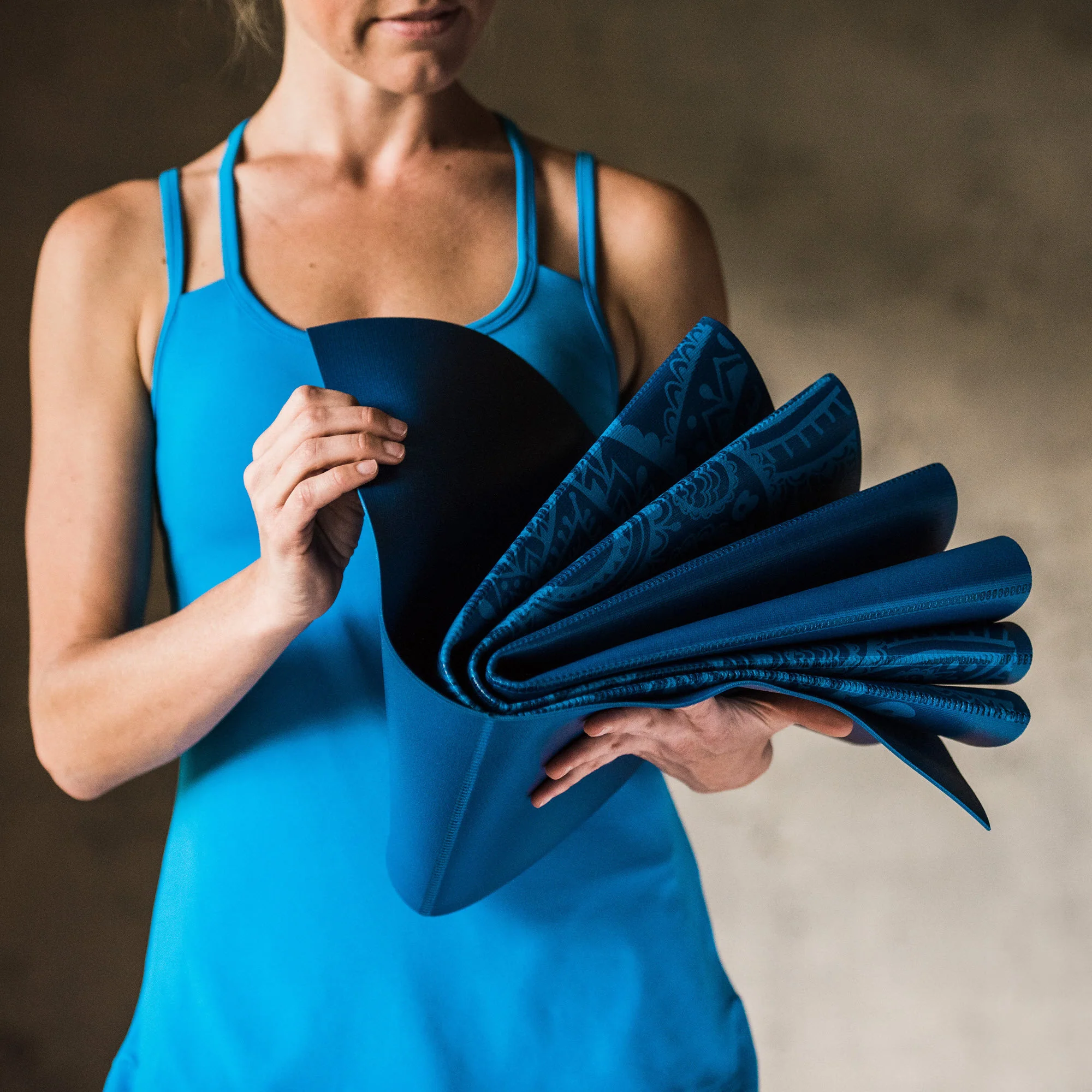 Gaiam Foldable Yoga Mat (2mm) - Image 21